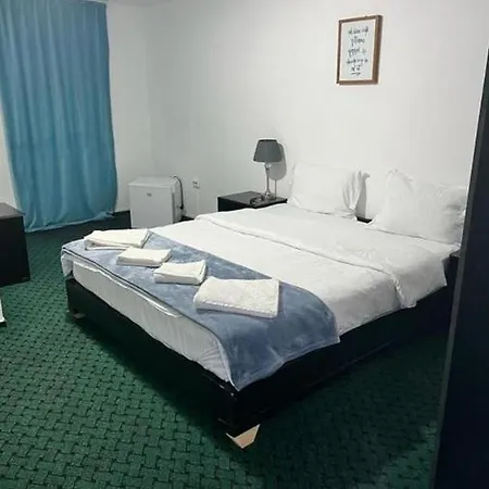 Hotel Bam Vama Veche