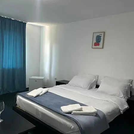 Bam Hotel
